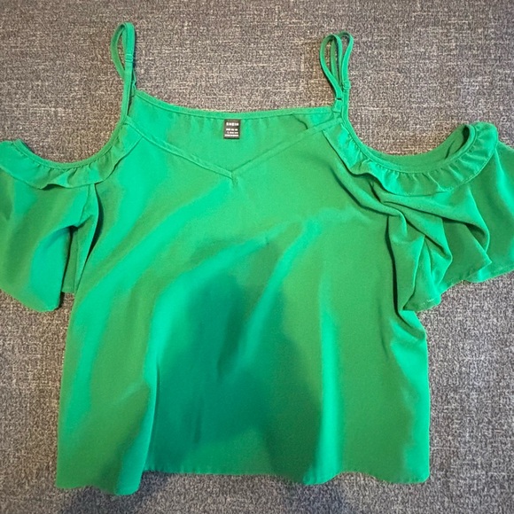 SHEIN Emerald V-Neck Off the Shoulder Blouse - Picture 6 of 7